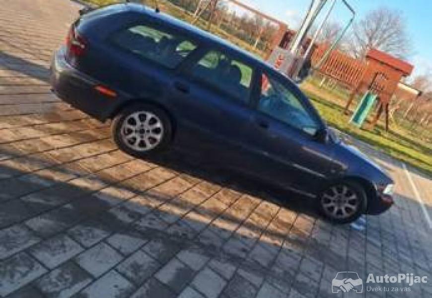 volvo_v40_19_dizelregistrovan_6_polovni_automobili_autopijac.rs
