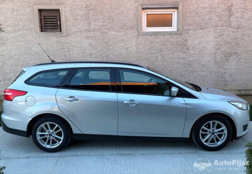 2015_ford_fokus_15tdci_70kw95ks_6_polovni_automobili_autopijac.rs