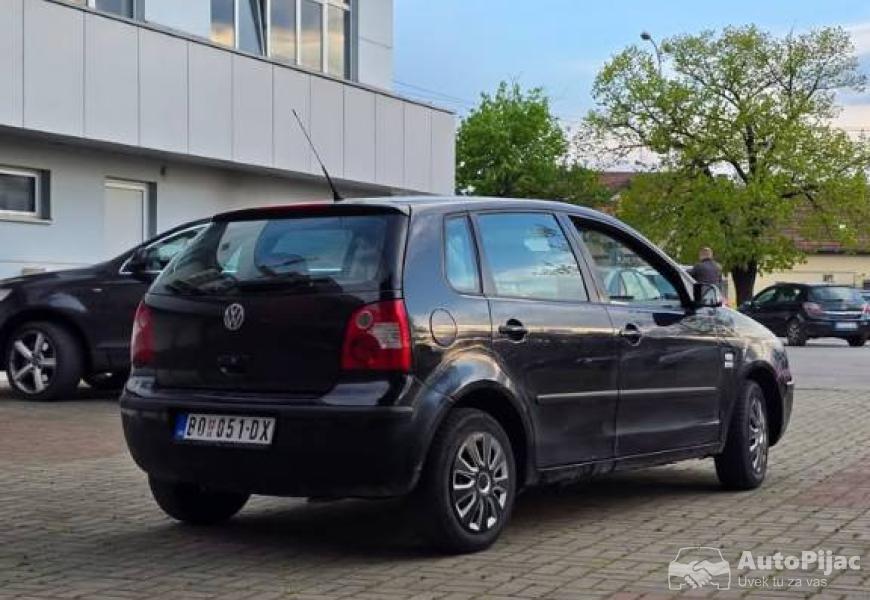 2004_volkswagen_polo_12_benz_4_polovni_automobili_autopijac.rs