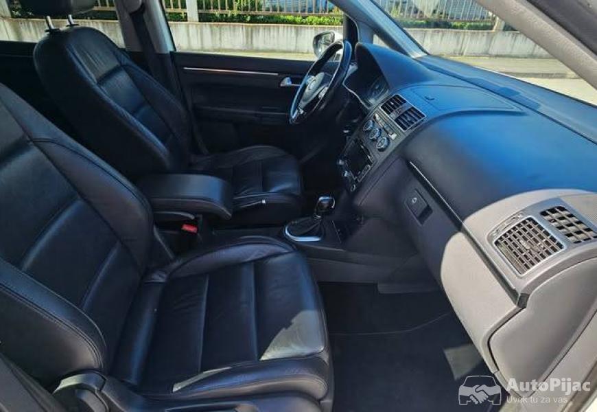 2014_volkswagen_touran_15_polovni_automobili_autopijac.rs