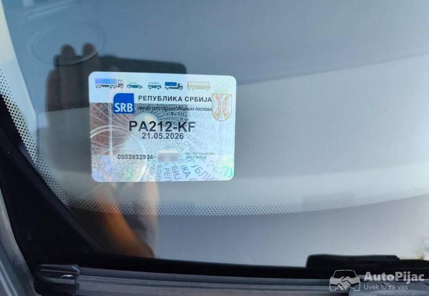 megan_3_generacije_odlicno_stanje_12_polovni_automobili_autopijac.rs