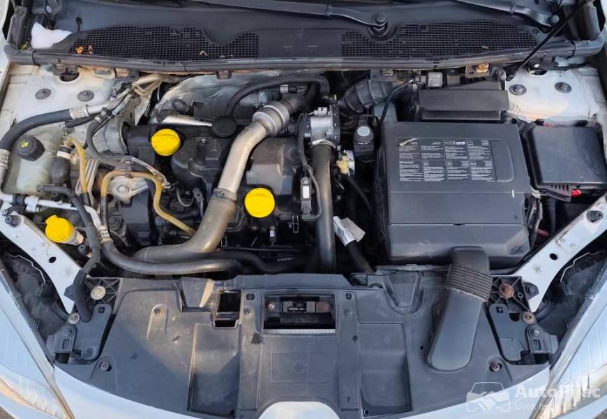 megan_3_generacije_odlicno_stanje_9_polovni_automobili_autopijac.rs