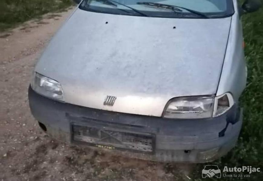 punto_17_td_delovi_ili_ceo_1_polovni_automobili_autopijac.rs