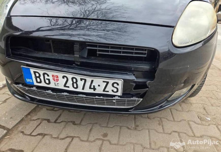 grande_punto_12_2005_god_bez_zamene_7_polovni_automobili_autopijac.rs