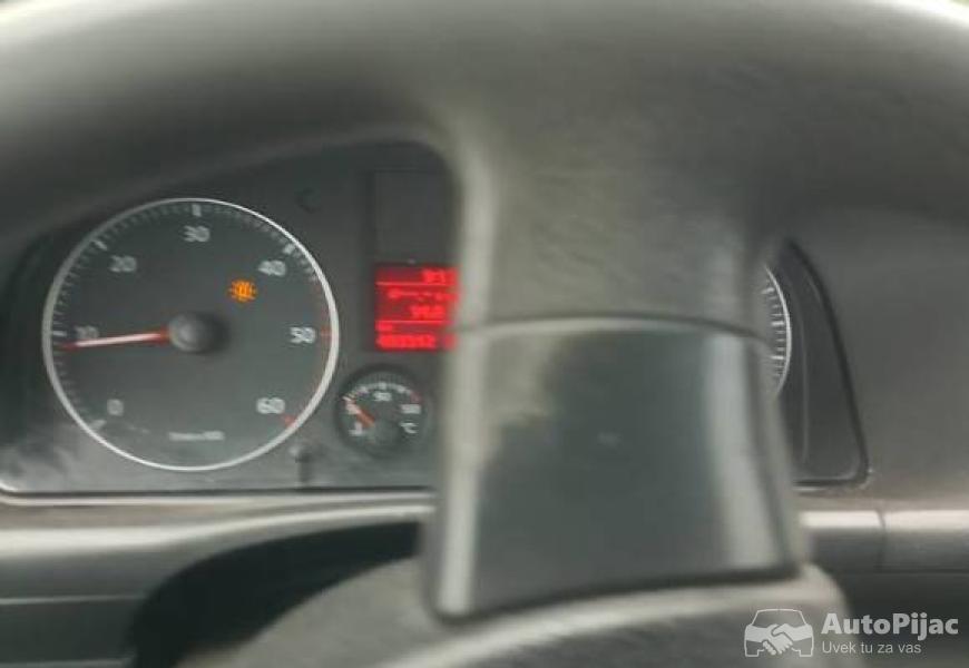 touran_19_tdi_dizel_6_polovni_automobili_autopijac.rs