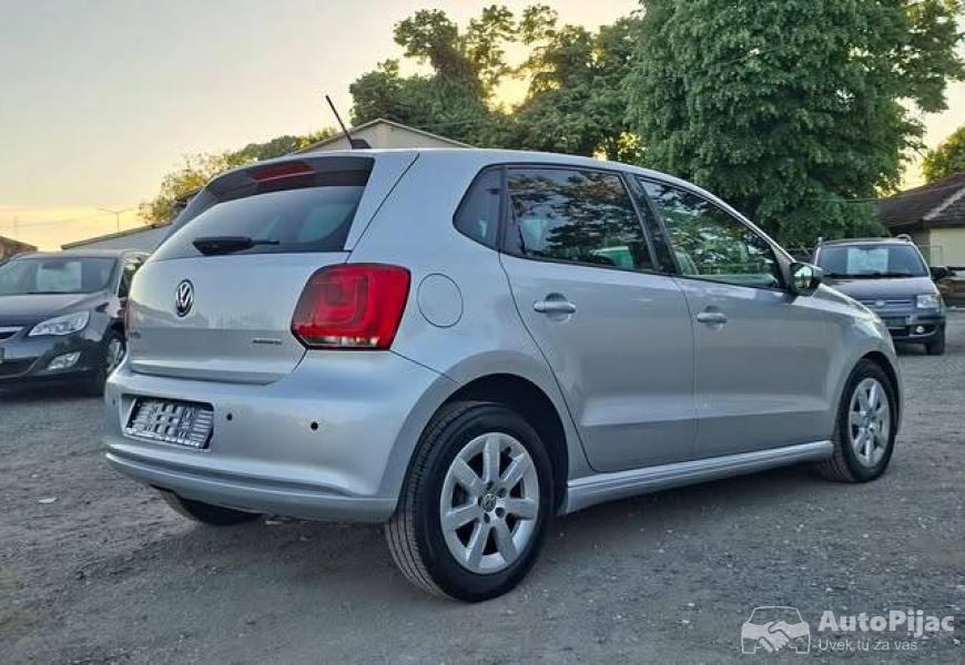 vw_polo_2012_12_tdi_navi_ss_euro_5_bluemotion_6_polovni_automobili_autopijac.rs