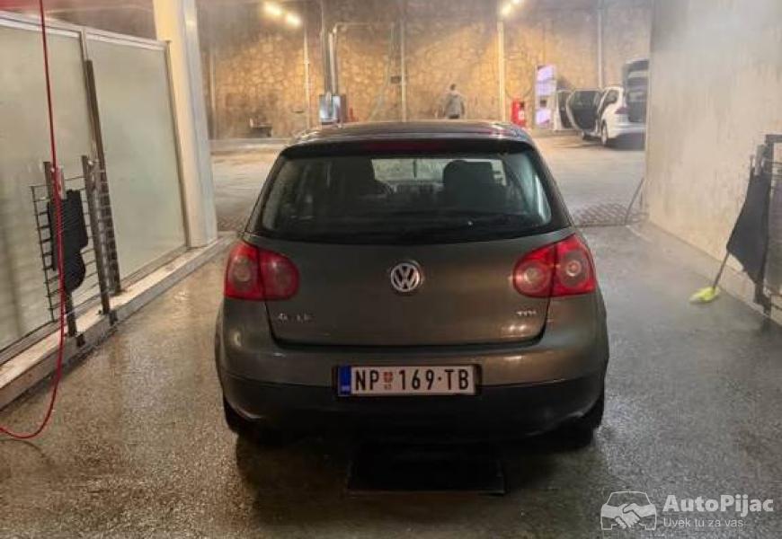 golf_5_19tdi_90_konja_4_polovni_automobili_autopijac.rs