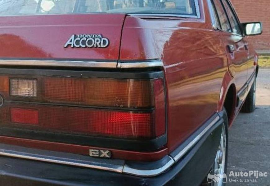 honda_16_1983_g_ima_papire_moze_se_registrovati_3_polovni_automobili_autopijac.rs