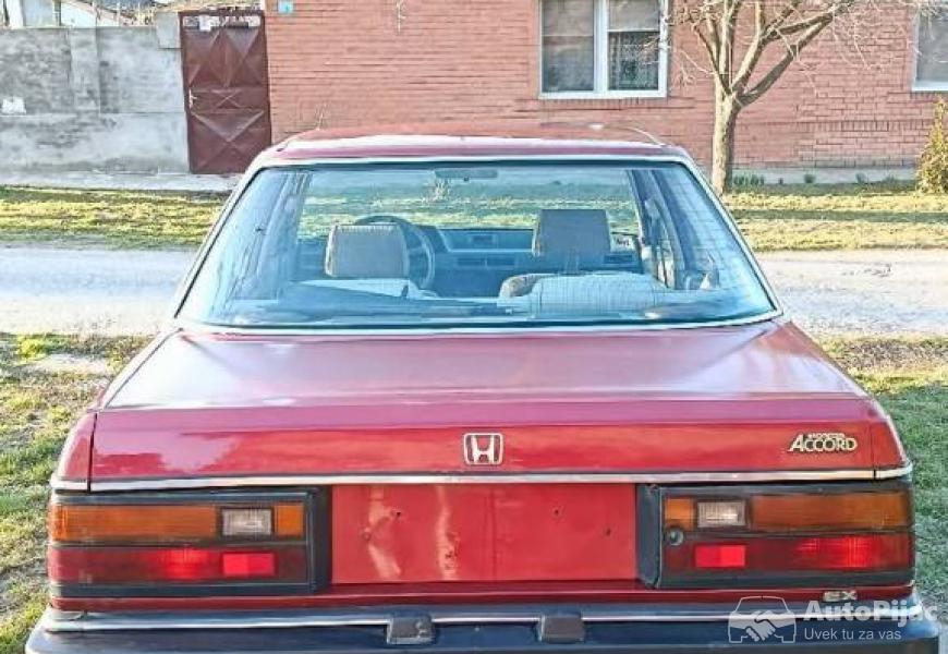 honda_16_1983_g_ima_papire_moze_se_registrovati_4_polovni_automobili_autopijac.rs