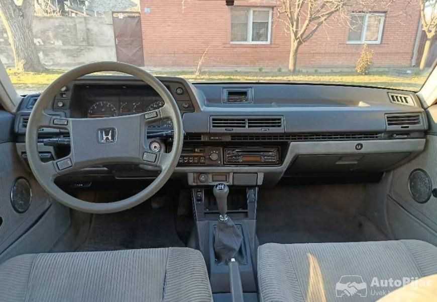 honda_16_1983_g_ima_papire_moze_se_registrovati_8_polovni_automobili_autopijac.rs