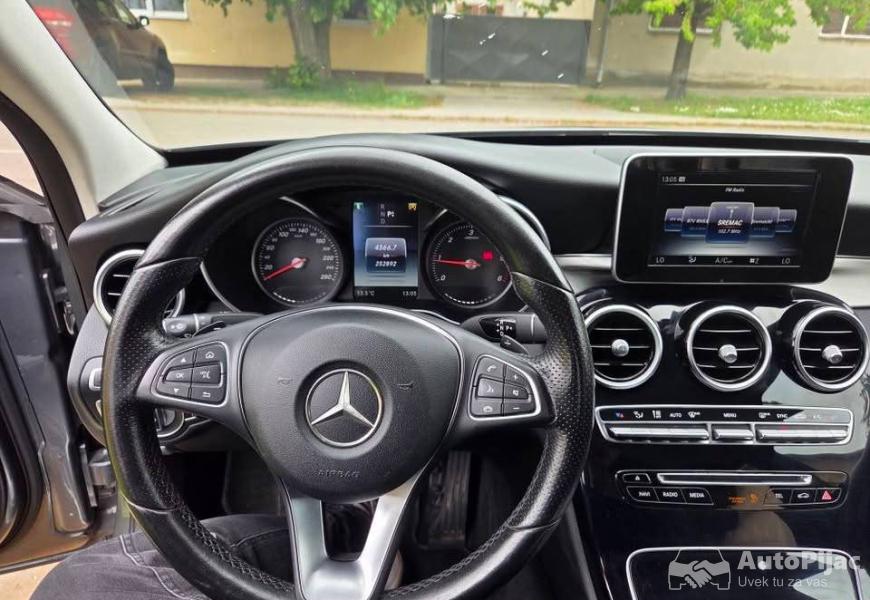 mercedes_c180d_2017g_vlasnici_3_polovni_automobili_autopijac.rs