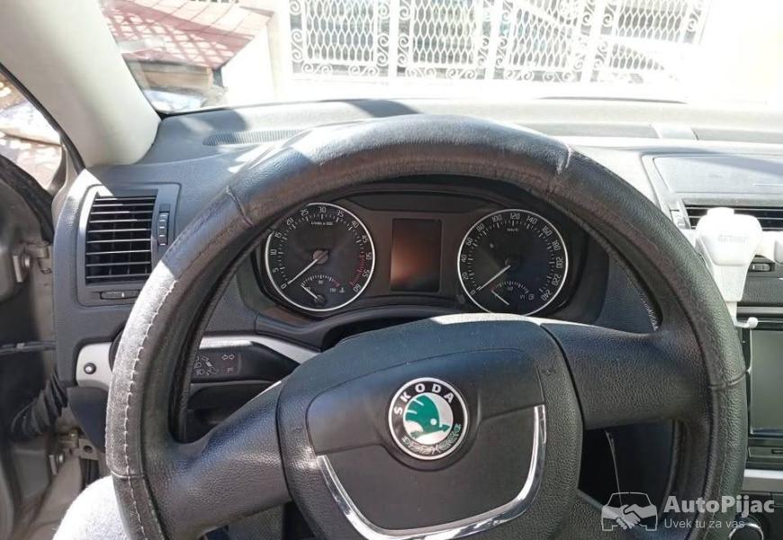 skoda_oktavia_ambient_16_diesel_11_polovni_automobili_autopijac.rs