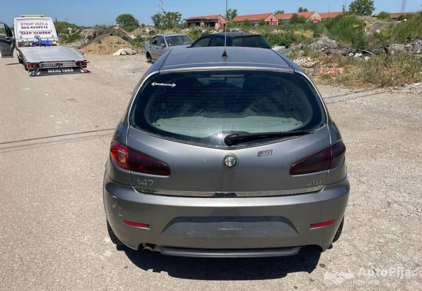 alfa_147_2_polovni_automobili_autopijac.rs