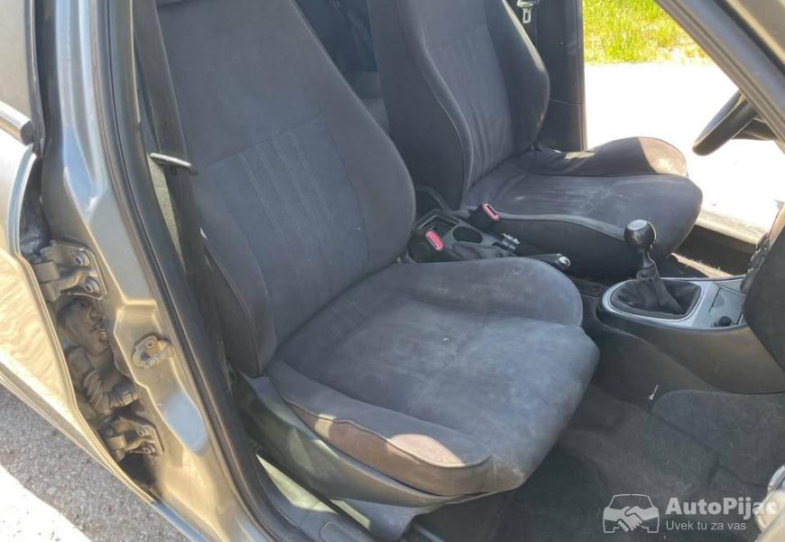 alfa_147_8_polovni_automobili_autopijac.rs