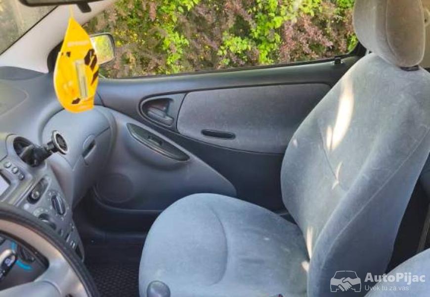 na_prodaju_toyota_yaris_10_polovni_automobili_autopijac.rs
