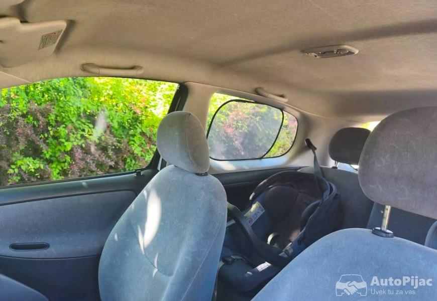 na_prodaju_toyota_yaris_13_polovni_automobili_autopijac.rs