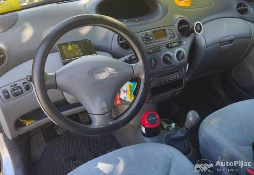 na_prodaju_toyota_yaris_8_polovni_automobili_autopijac.rs