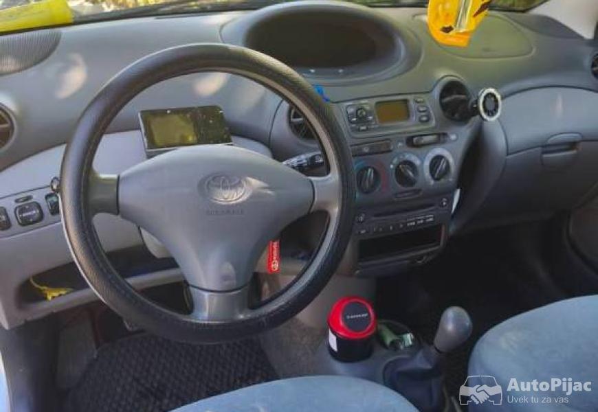 na_prodaju_toyota_yaris_9_polovni_automobili_autopijac.rs