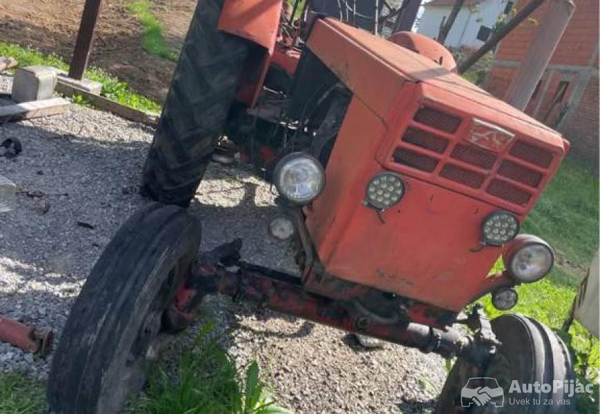 traktor_viljuskar_plugovi_2_polovni_automobili_autopijac.rs