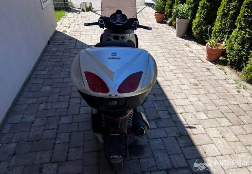 piaggio_beverly_250_4_polovni_automobili_autopijac.rs