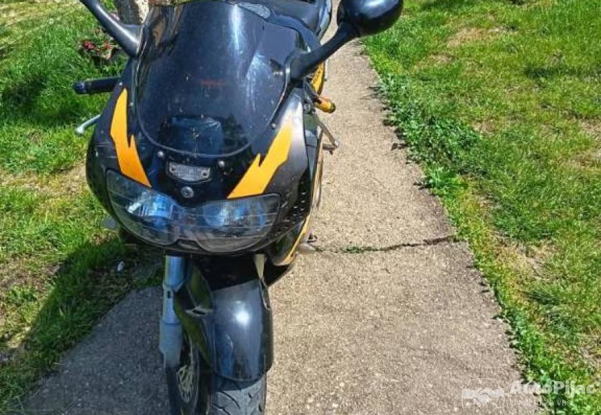 honda_cbr_4_polovni_automobili_autopijac.rs