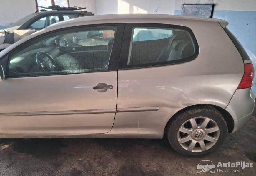 golf_5_20_5_polovni_automobili_autopijac.rs