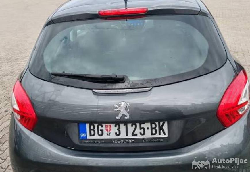 peugoet_208_12_benzin_2014_reg_11_polovni_automobili_autopijac.rs