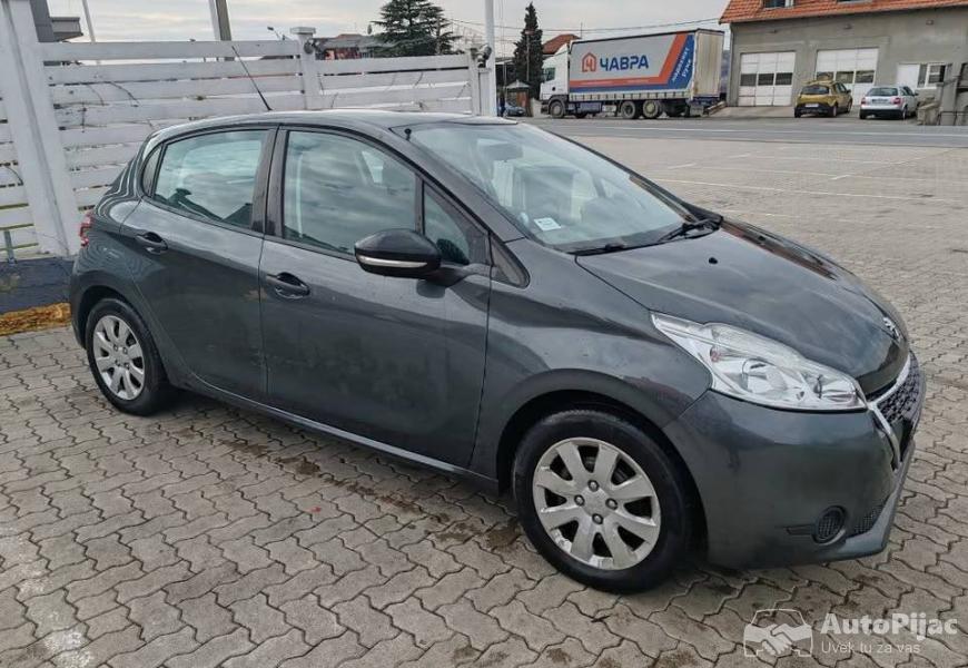 peugoet_208_12_benzin_2014_reg_7_polovni_automobili_autopijac.rs
