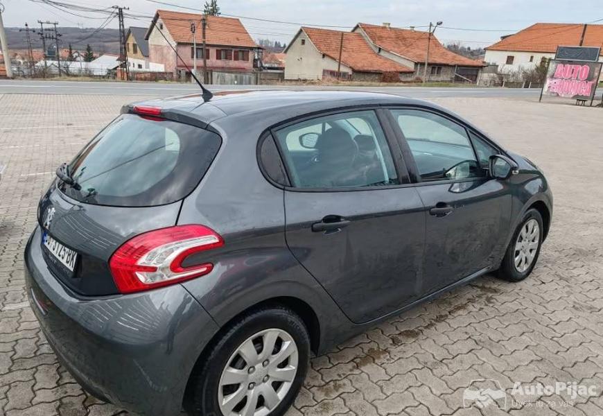 peugoet_208_12_benzin_2014_reg_9_polovni_automobili_autopijac.rs