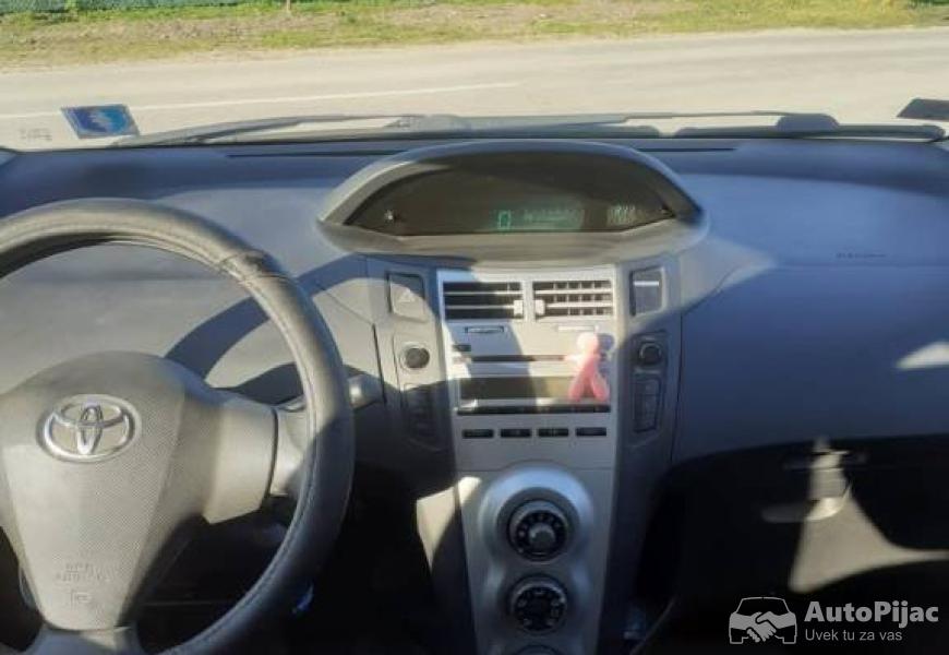2008_toyota_yaris_7_polovni_automobili_autopijac.rs