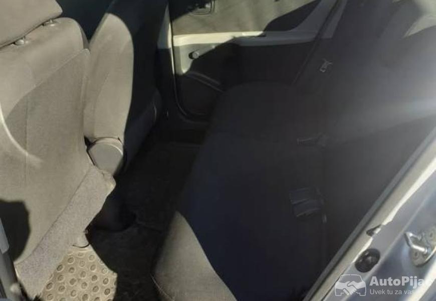 2008_toyota_yaris_8_polovni_automobili_autopijac.rs