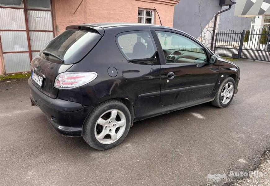 206_gti_5_polovni_automobili_autopijac.rs