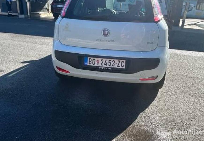 fiat_punto_evo_13_mjet_4_polovni_automobili_autopijac.rs