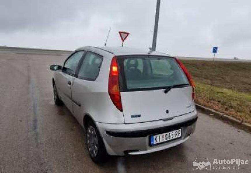 fiat_punto_2001_6_polovni_automobili_autopijac.rs