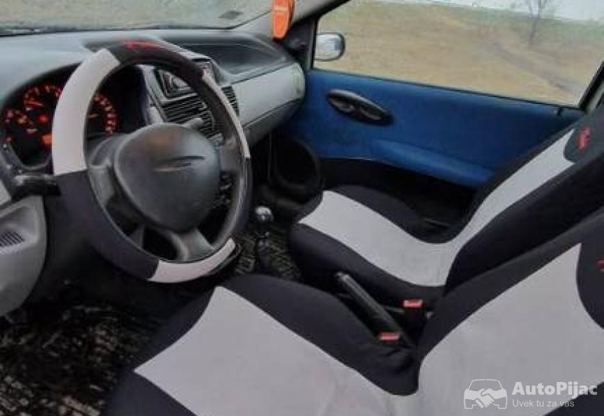 fiat_punto_2001_7_polovni_automobili_autopijac.rs