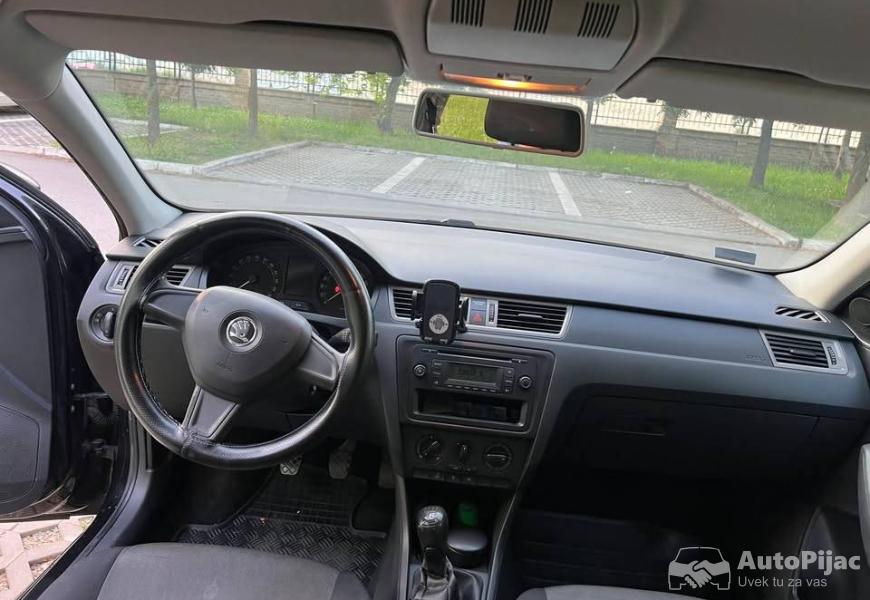 2013_skoda_rapid_16_tdi_10_polovni_automobili_autopijac.rs