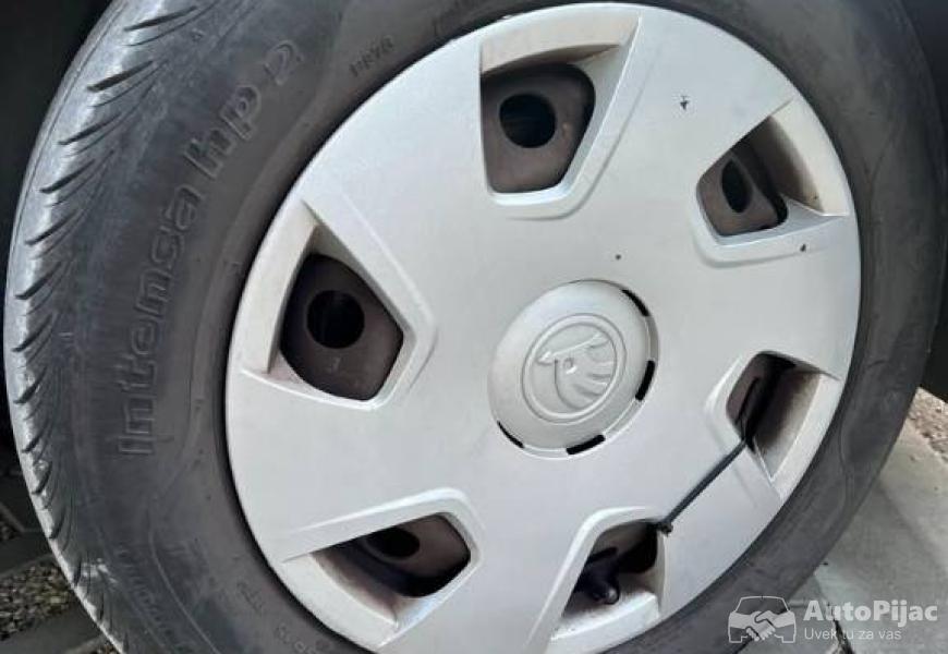 2013_skoda_rapid_16_tdi_12_polovni_automobili_autopijac.rs