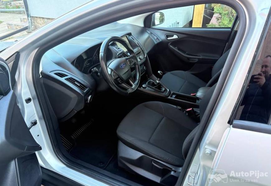 2015_ford_fokus_15tdci_70kw95ks_10_polovni_automobili_autopijac.rs