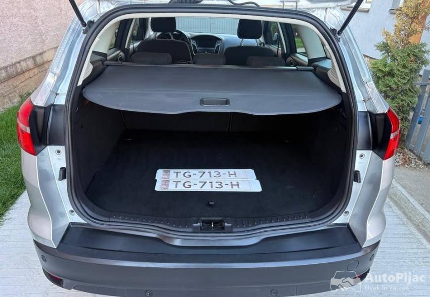 2015_ford_fokus_15tdci_70kw95ks_14_polovni_automobili_autopijac.rs