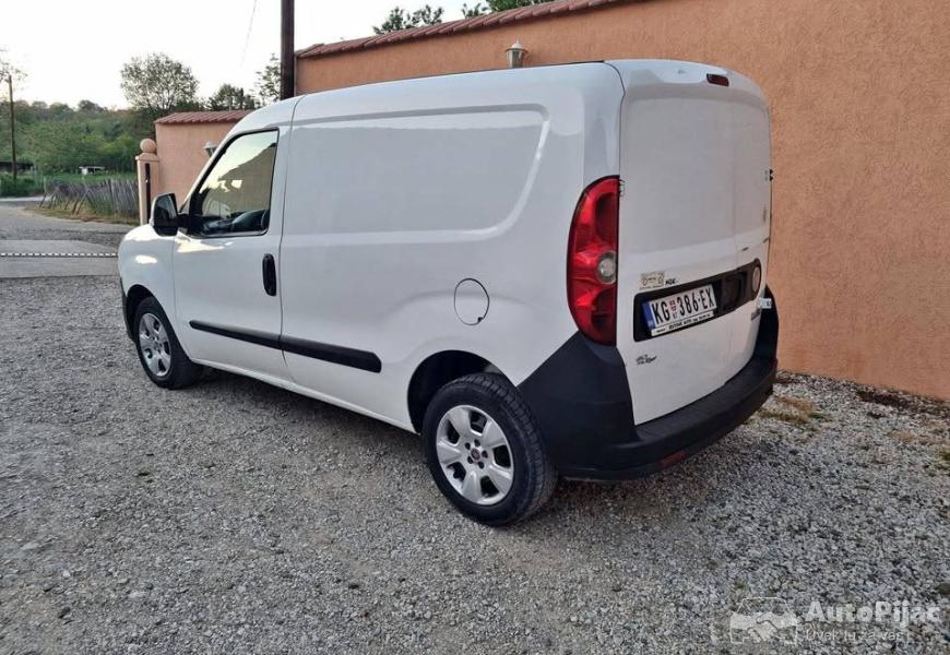 2011_fiat_doblo_1_polovni_automobili_autopijac.rs