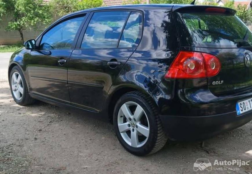 golf_5_2006_20_140ks_8v_4_polovni_automobili_autopijac.rs