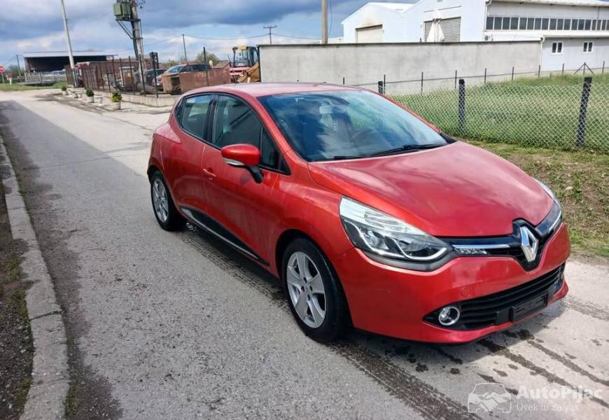 reno_clio_2013_09_benzin_na_ime_kupca_3_polovni_automobili_autopijac.rs