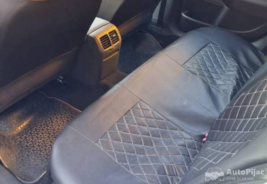 golf5_19_77kw_105_ks_6_polovni_automobili_autopijac.rs