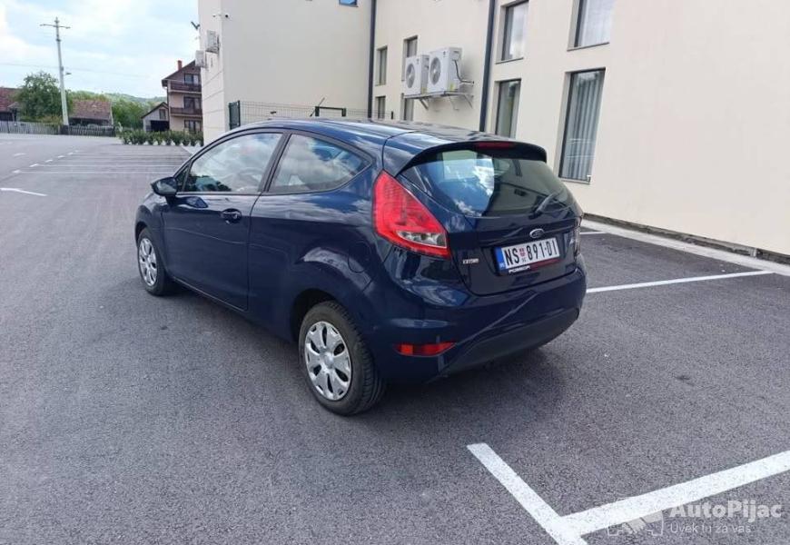 ford_fiesta_2011god_2_polovni_automobili_autopijac.rs