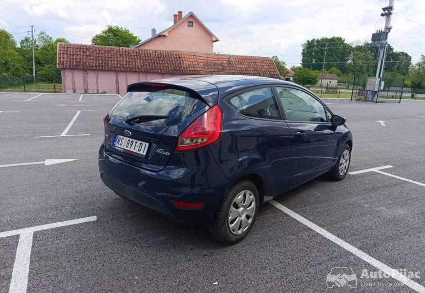 ford_fiesta_2011god_4_polovni_automobili_autopijac.rs