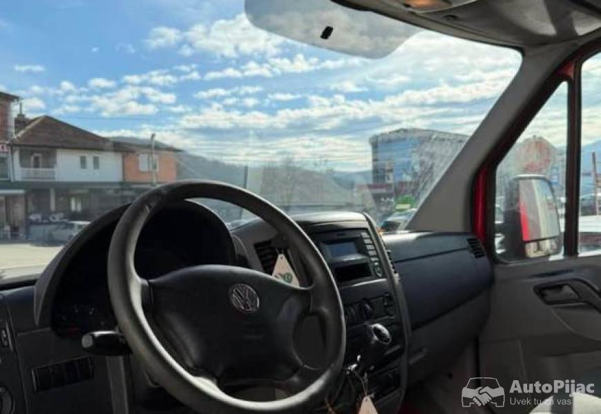 vw_crafter_2015god_20tdi_b_kategorija_7_polovni_automobili_autopijac.rs