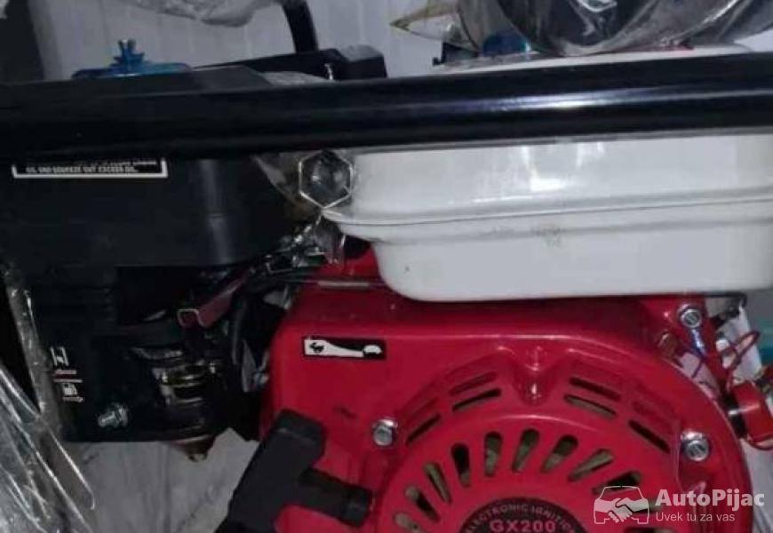nove_pumpe_2_i_3_cola_i_na_struju_2_polovni_automobili_autopijac.rs