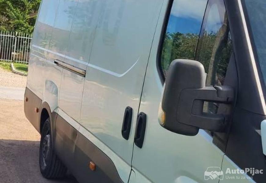 iveko_daily_kombi_5_polovni_automobili_autopijac.rs