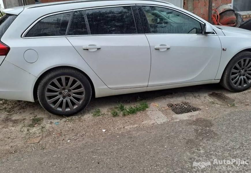 opel_insignia_7_polovni_automobili_autopijac.rs
