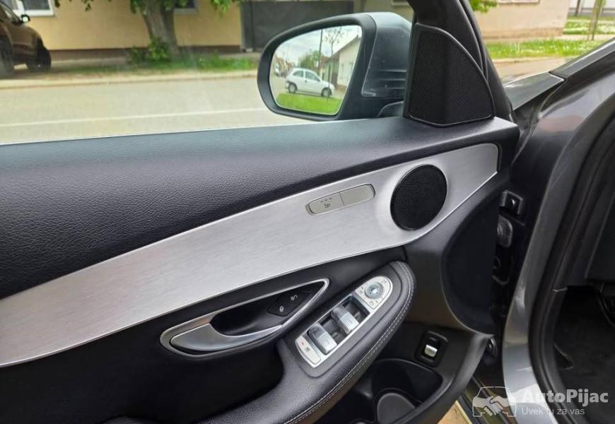 mercedes_c180d_2017god_vlasnici_11_polovni_automobili_autopijac.rs